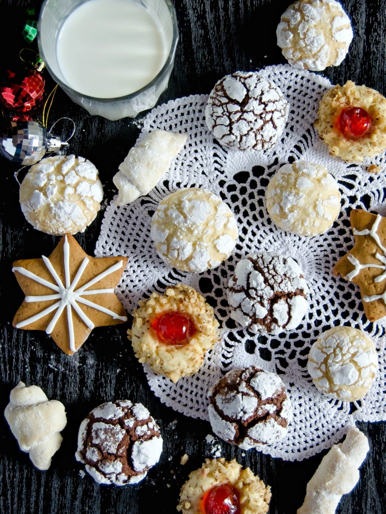 Chocolate Crinkle Cookies