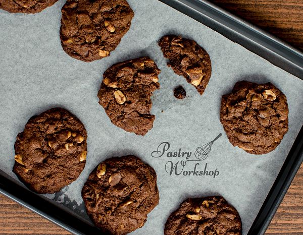 Chocolate Peanut Cookies