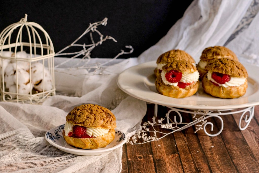 Raspberry Mascarpone Choux a la Creme