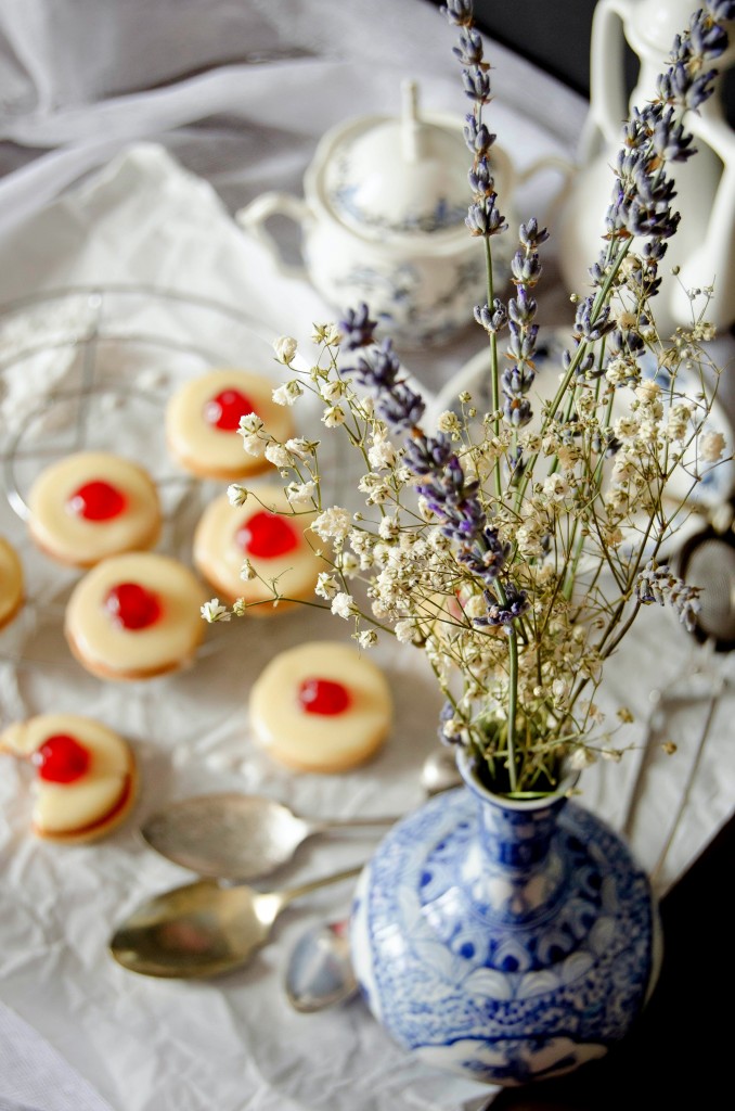 {Empire Biscuits}
